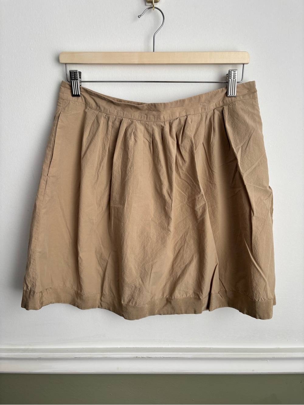 Banana Republic Tan A-Line Pleated Skirt